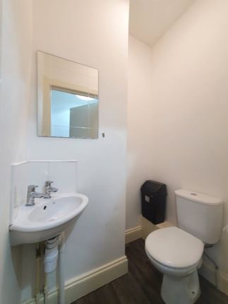 Flat to rent in Valleyfield Street, Tollcross, Edinburgh