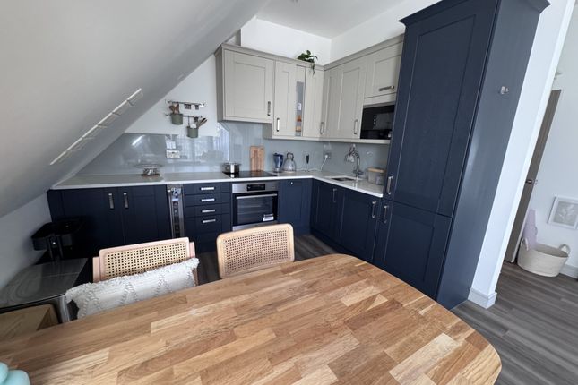 Northwood Avenue, Purley photo 2