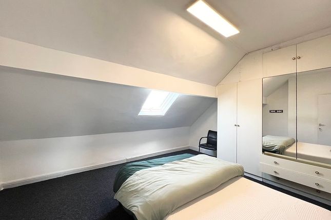 2, Pendlebury Road, Manchester photo 5
