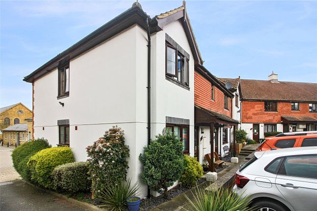 Thumbnail Flat for sale in Turners Place, East Hill, South Darenth, Dartford