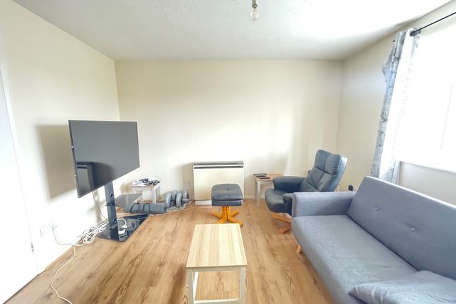 20, Kilmington Close, Bracknell photo 2