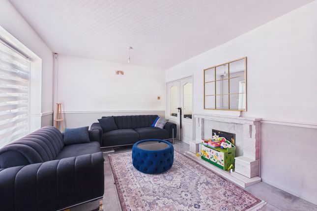 31 Southfield Road, Nottingham photo 2