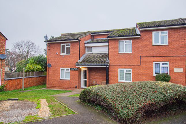 1-bed flat on 20 Jubilee Court, Obelisk Road, Wellingborough, £120,000