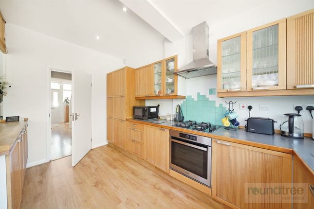 39, Sunny Gardens Road, Hendon photo 2