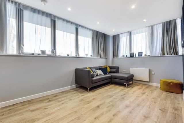 Flat for sale in Stanmore, Middlesex