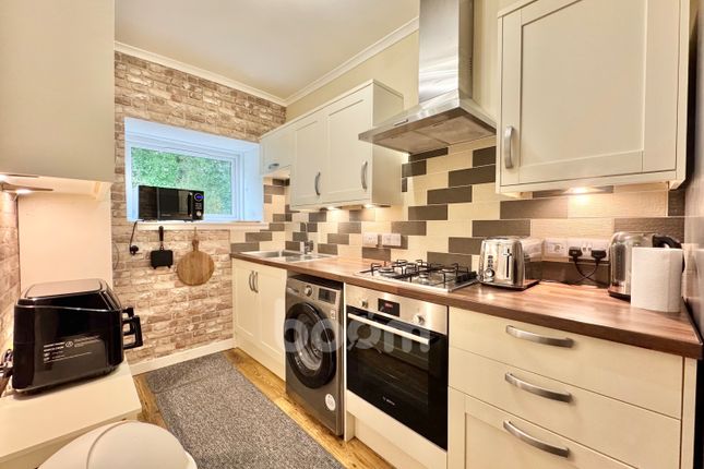 26, Head Street, Beith photo 2