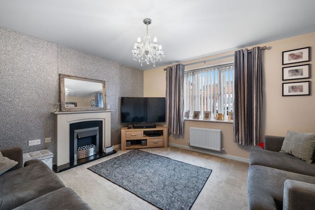 21, Harvest Avenue, Rotherham photo 2