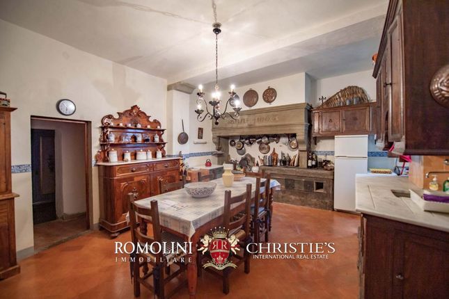 Villa for sale in Rufina, Tuscany, Italy