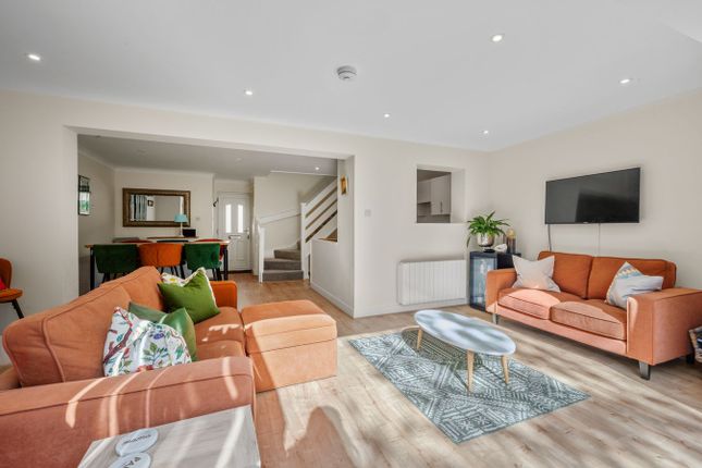21, Audley Firs, Walton-on-Thames photo 4
