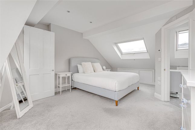 Flat for sale in Micklethwaite Road, Fulham