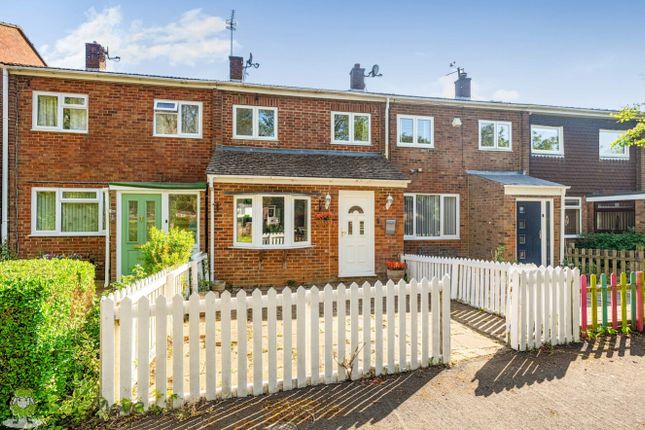 2-bed house on 42, Elmhurst, Tadley, £300,000