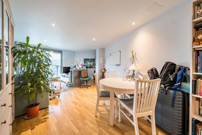 Flat 7, 55, Tanner Street, London photo 2