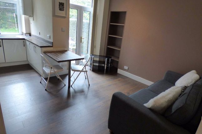 Flat to rent in Willowbank Road, Aberdeen