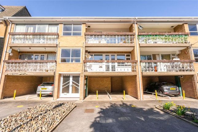 2-bed flat on 9, Selmeston Court, Lincoln, £64,000