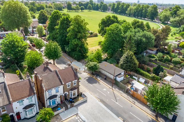 92a, Fotheringham Road, Enfield photo 2