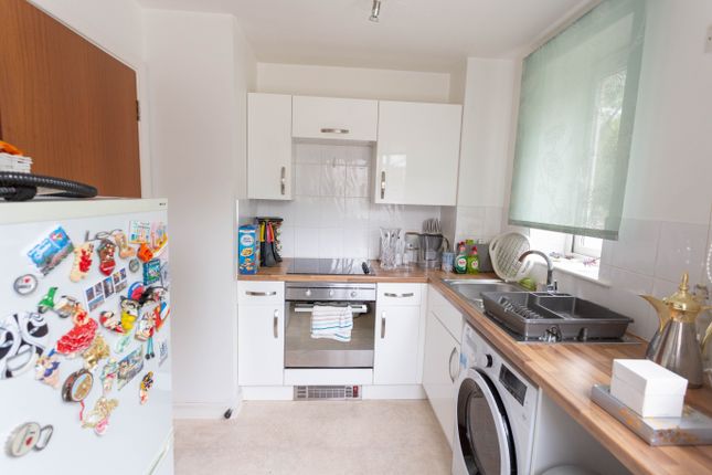 Flat to rent in Quilting Court, Garter Way, London