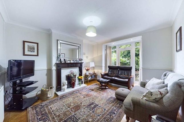 Manor Way, Cardiff photo 2