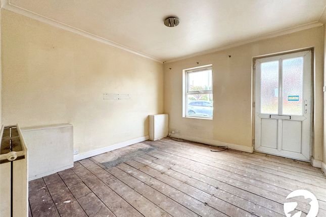 23, Keycol Hill, Sittingbourne photo 2