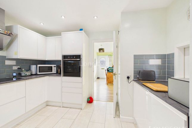 4, Elizabeth Drive, Swaffham photo 2