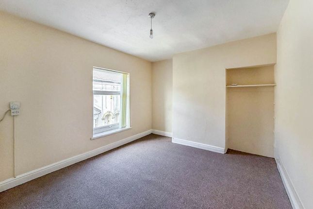 3, Cambrian Avenue, Hull photo 4