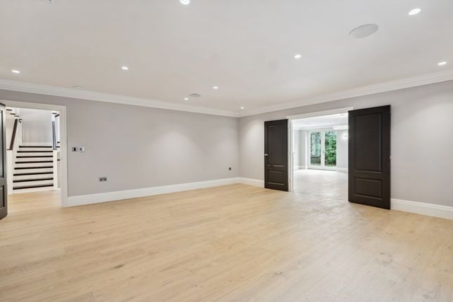 Detached house to rent in Knottocks Drive, Beaconsfield