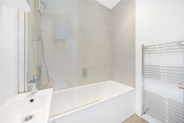 First Floor Flat, 168, Weston Park, London photo 5