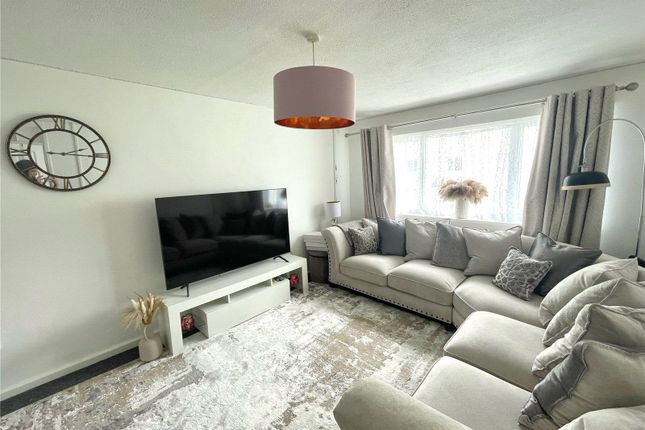Flat 22, Blenheim Court,, Peregrine Close, Pembrokeshire photo 5