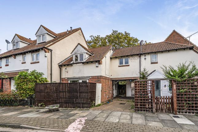 2-bed house on 49, Nickelby Close, London, £275,000