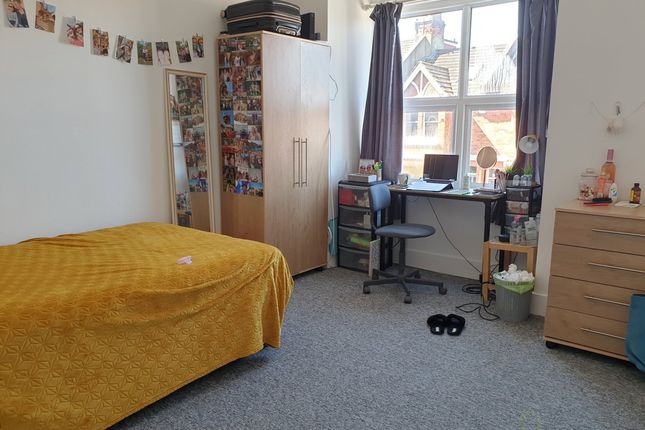 24 Sandown Road, Brighton photo 3