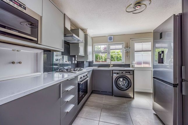 21, Nutbourne Park, Chichester photo 4