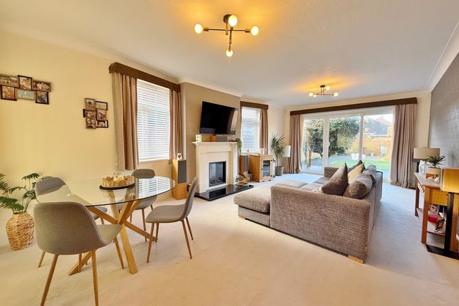 26, Tregaron Avenue, Portsmouth photo 3