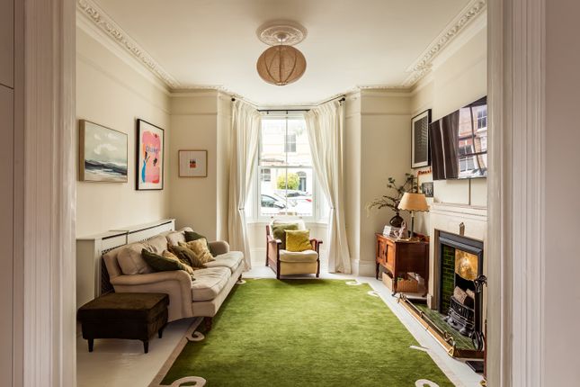 311924 - 25_9_Tmh Se22 8Dz11710-Edit.Jpg