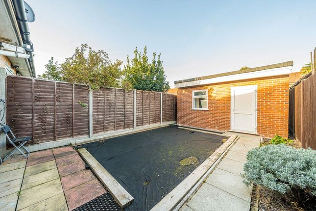 Medway Drive, Greenford photo 4
