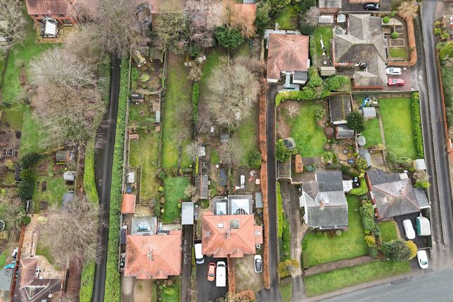 19 Throxenby Lane, Scarborough photo 2