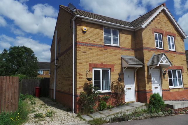 Thumbnail Semi-detached house to rent in Bedford Way, Scunthorpe