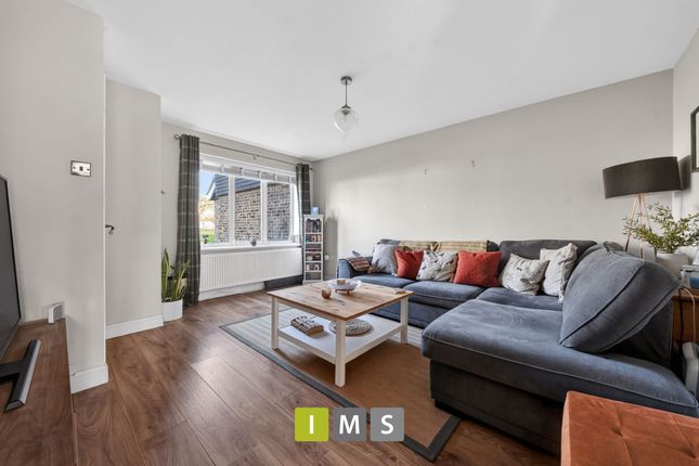 16 Murcott Road, Bicester photo 4
