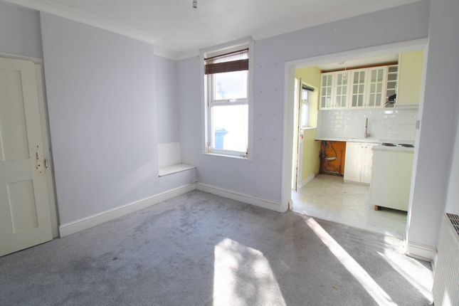 12, Cromwell Terrace, Chatham photo 3