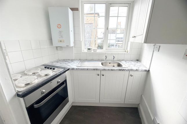 Sedlescombe Road North, St. Leonards-On-Sea photo 2
