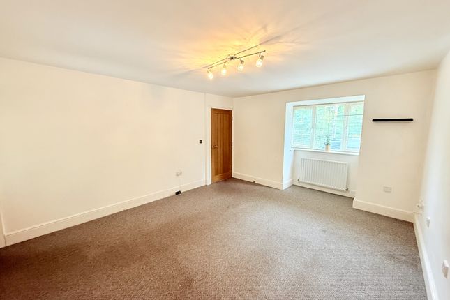 14, Fairfalls Terrace, Durham photo 2