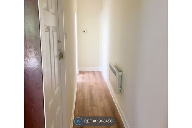 Flat, Lee House Taylor Street, Newcastle-Under-Lyme photo 5
