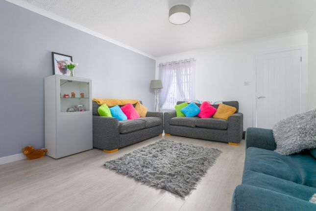 67, Wayfarers Drive, Dalgety Bay photo 4
