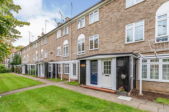 2 bed maisonette for sale in Lyme Court, Glenbuck Road, Surbiton KT6 ...