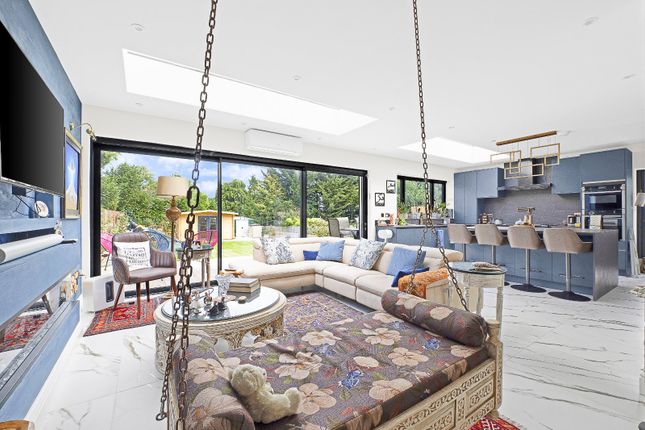 3, Vincent Avenue, Carshalton photo 4