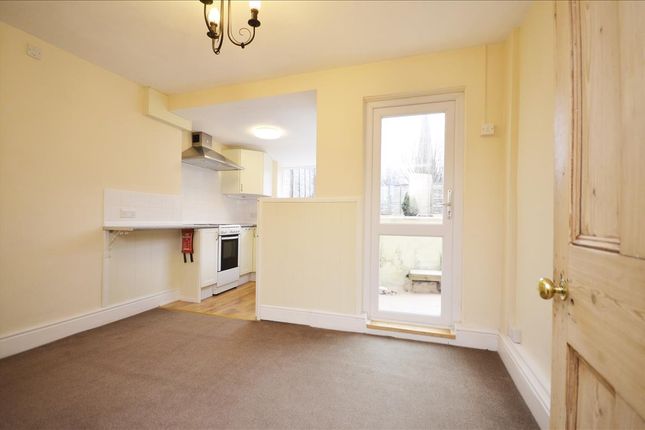14, Manor Street, Raunds photo 5