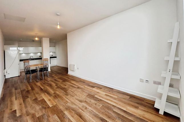 Flat 55, Tate House 5-7, New York Road, Leeds photo 3