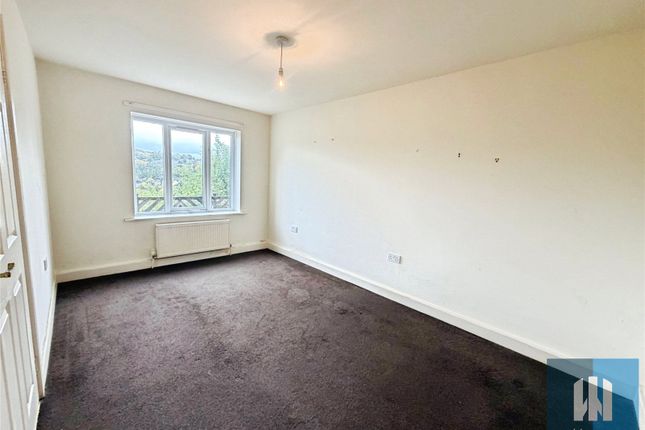 Park Road West, Huddersfield photo 4