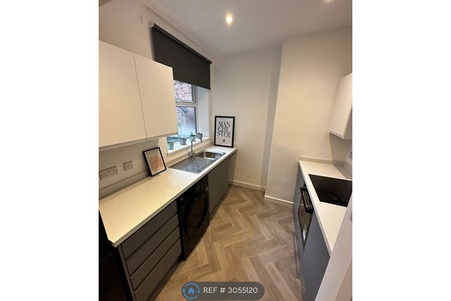 Flat, Milton Grove, Manchester photo 4