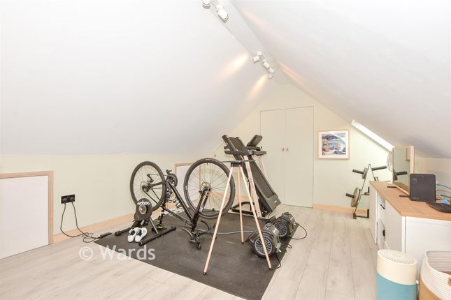 2-bed bungalow on 8A, Orchard Drive, Tonbridge, £525,000
