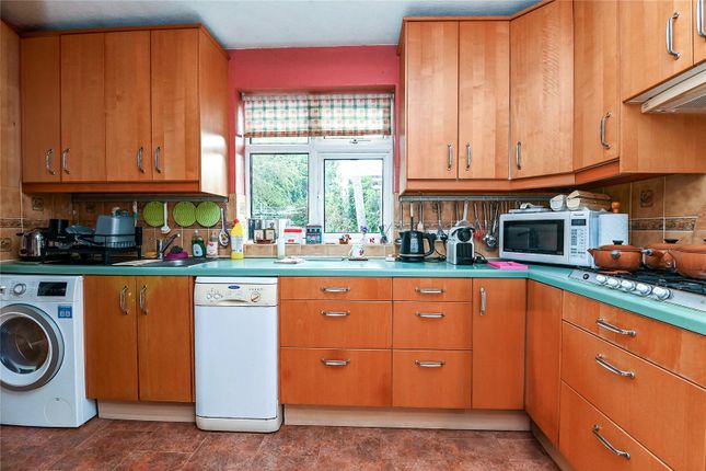 39, Kennard Road, Hampshire photo 4