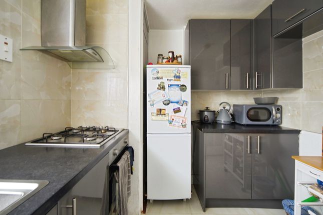 34, Parr Road, London photo 4